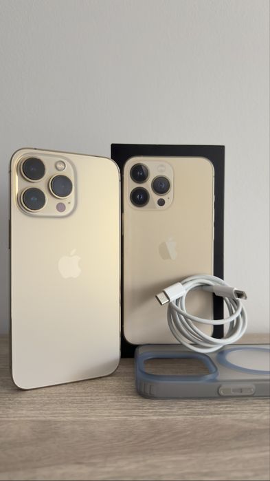 iPhone 13pro ( stan idealny, 86% baterii)