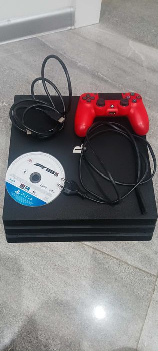 PlayStation 4 Pro 1TB+Pad+Gra