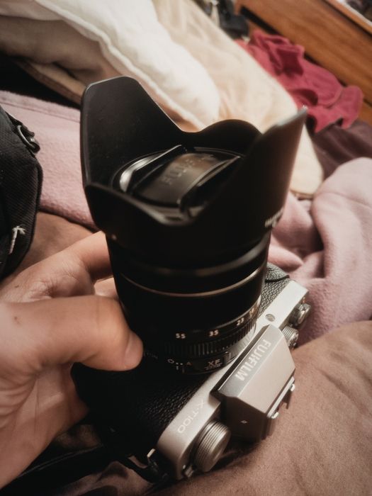 Câmara Digital Fujifilm XT 100 Lente XF 18-55mm