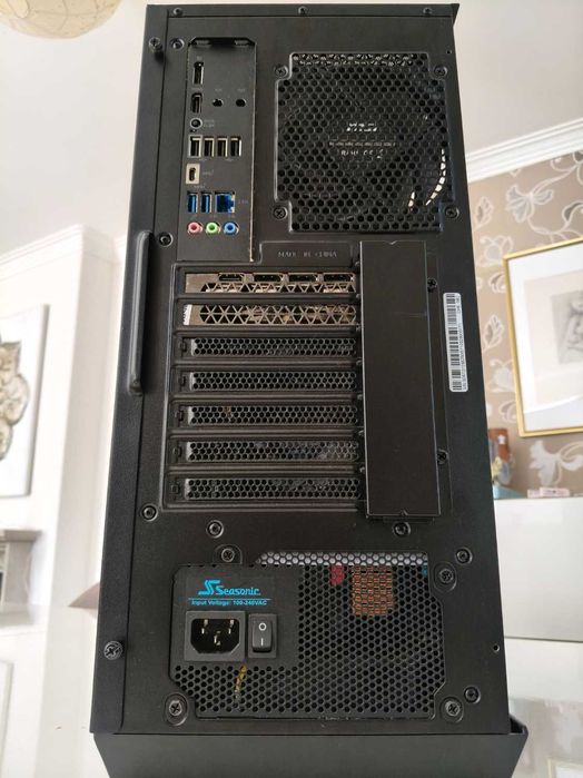 Torre Gaming - Ryzen 5 7600X 6c/12t + 32GB DDR5 6000MHz + RTX3070 8GB