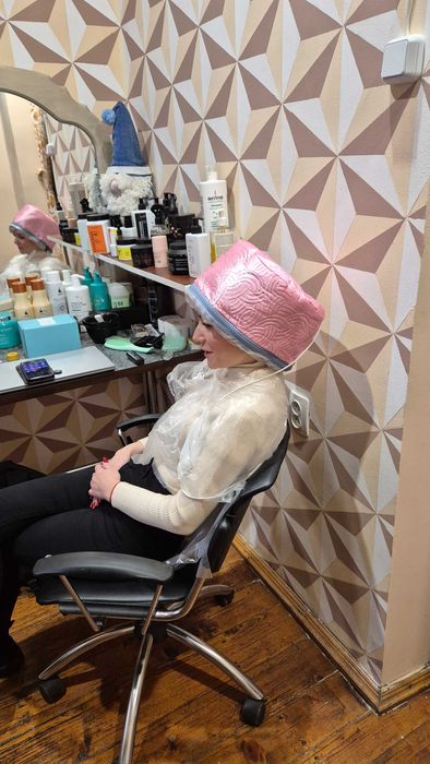 Моделі кератин, ботокс, холодне відновлення волосся