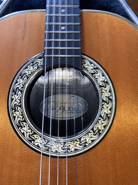 Ovation model 1111 standard balladeer 1981 USA