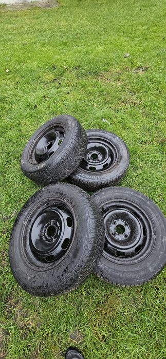 Felgi stalowe z oponami