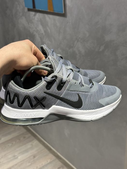 Nike Чоловічі кросівки Air Max Alpha Trainer 4 Cool Grey чорні CW3396-001