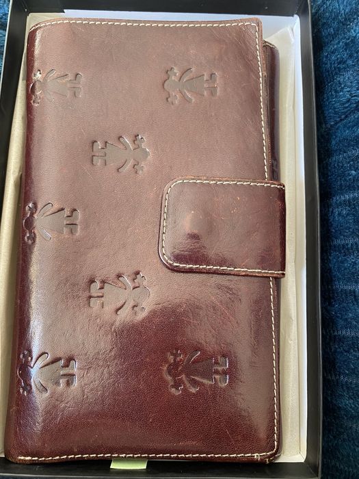 Carteira nova com caixa64176753385859121