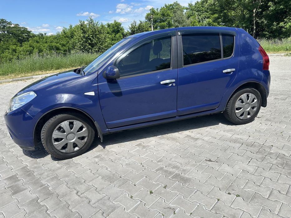 Дачія Сандеро 1,6 газ/бензин