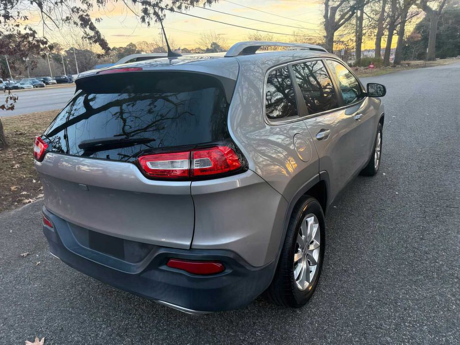 Jeep Cherokee Limited      2016