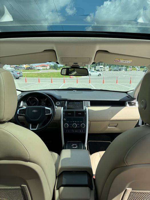 Land Rover Discovery Sport  R-DYNAMIC SE 2.0 дизель Европа