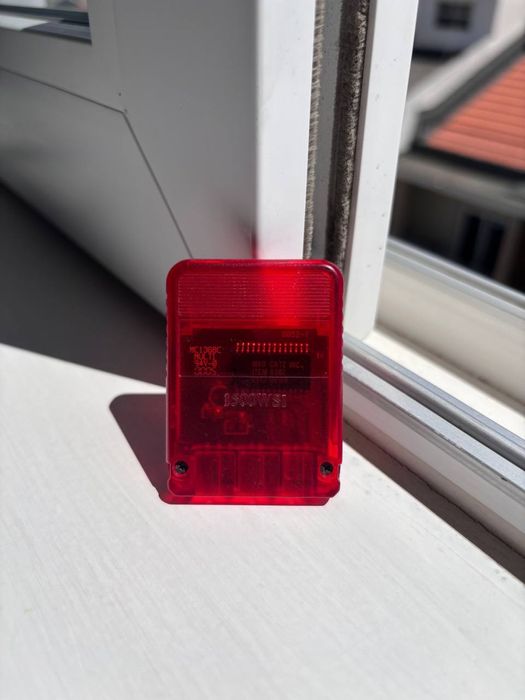 Mad Catz Red Memory Card for PS1 / PS2 Vintage64750645518467121