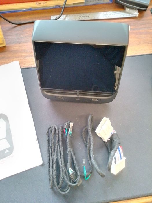 Ecrã traseiro para Tesla Model 3 e Model Y