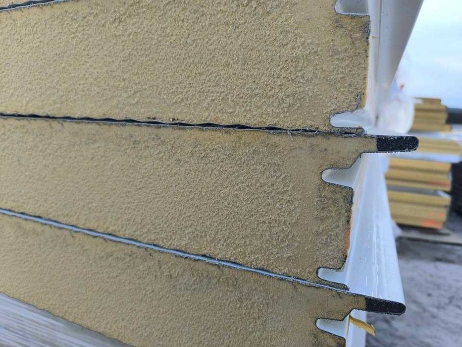 Płyty warstwowe ścienne PIR 100 mm białe