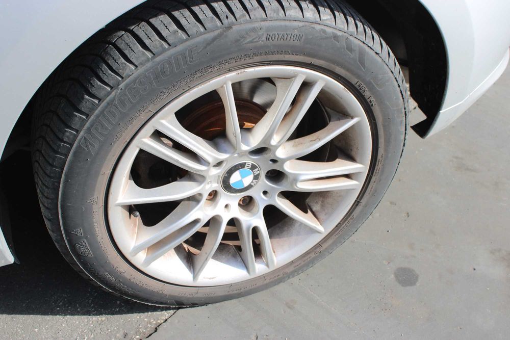 BMW Seria 1 E81 116i Maska Drzwi Klapa 354