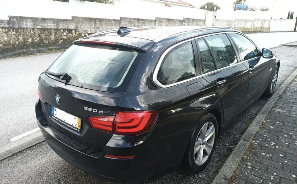 BMW 520 em excelente estado de uso