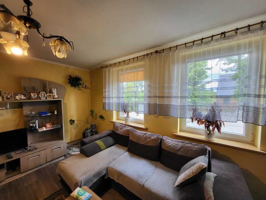 Połowa domu na sprzedaż lub wynajm w miejscowości Ostroróg gmina Czapl