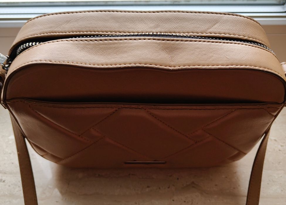 Torebka Kurt Geiger kolor wielbłądzi