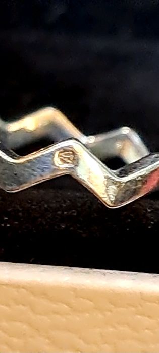 Aneis Pandora em  prata.