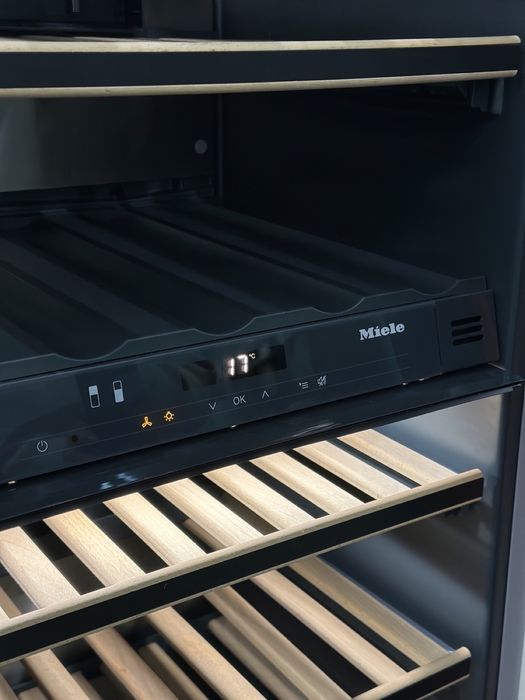 Вбудована винна шафа Miele KWT 6722 iGS