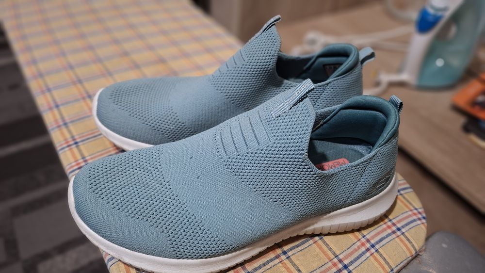 Skechers кросівки жіночі