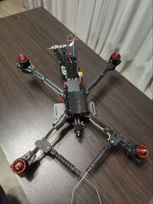 FPV дрон 10", 8 моторів