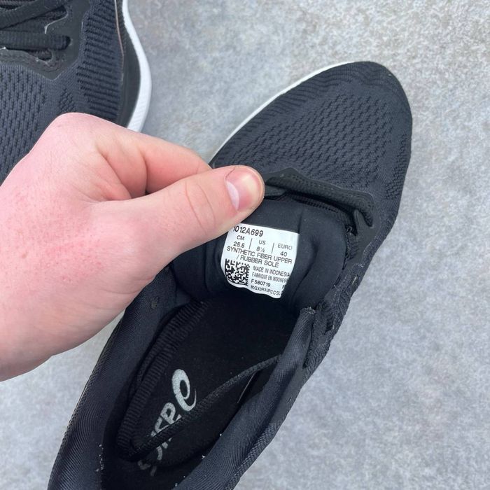 кросівки ASICS Glideride