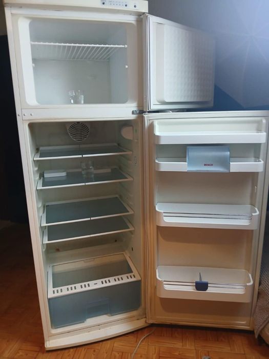 Frigorífico da marca Bosh Ventilado impecável 1,70x60x59