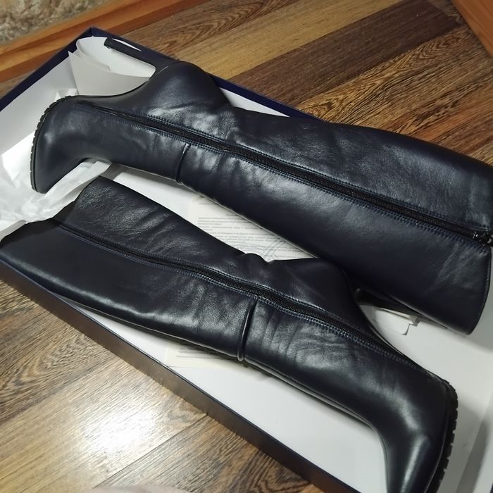 Осінні чоботи з натуральної шкіри чорного кольору