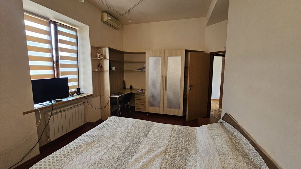 Продам 4к квартиру в елітному будинку центр міста