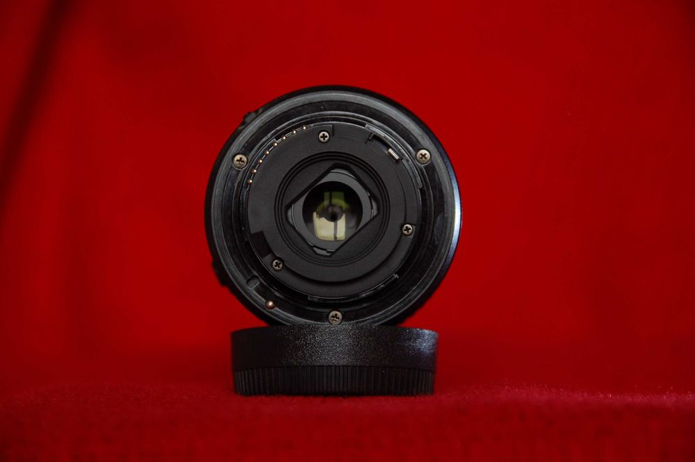 продам об'єктив nikon nikkor af-p 18-55mm DX