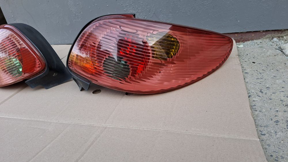 Стоп сигнали на Peugeot 206