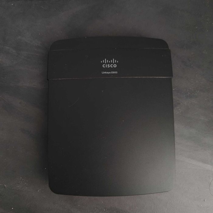 Wi-Fi роутер cisco Linksys E900