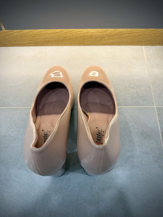 Buty na obcasie - Różowe - 40 - NOWE