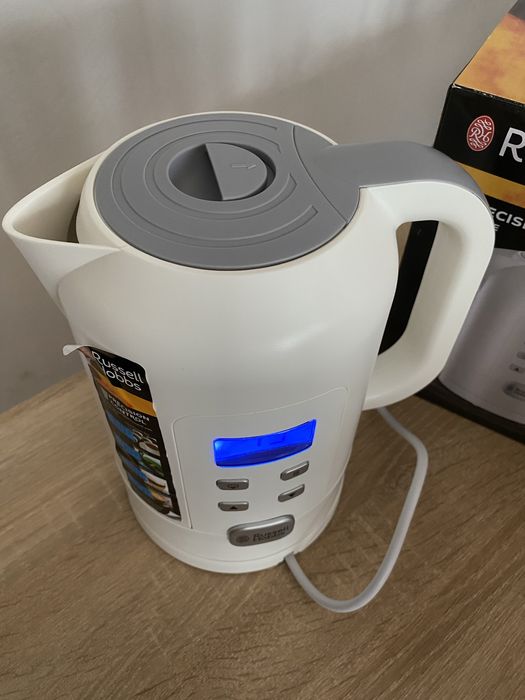 Czajnik elektryczny Russell Hobbs Precision Control
