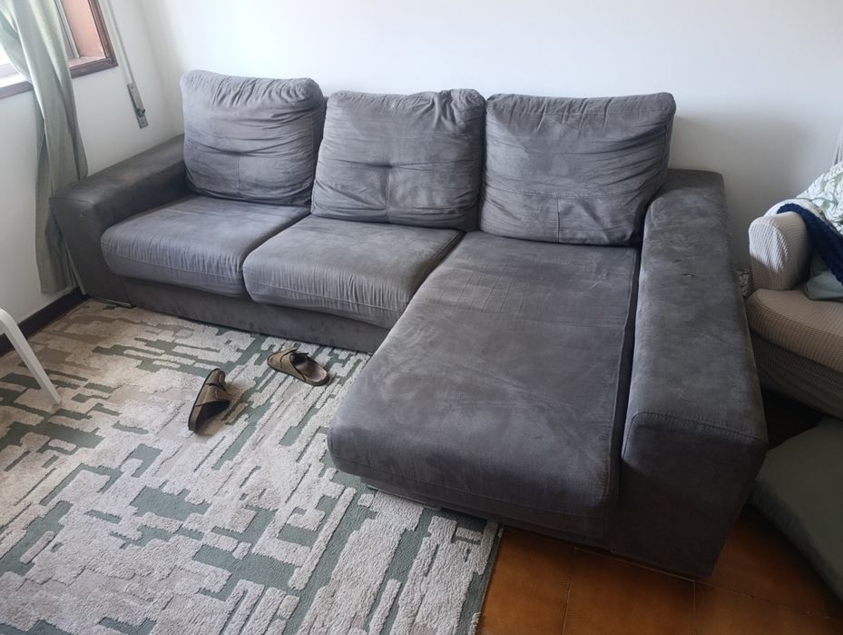 Sofá 3 lugares cinzento