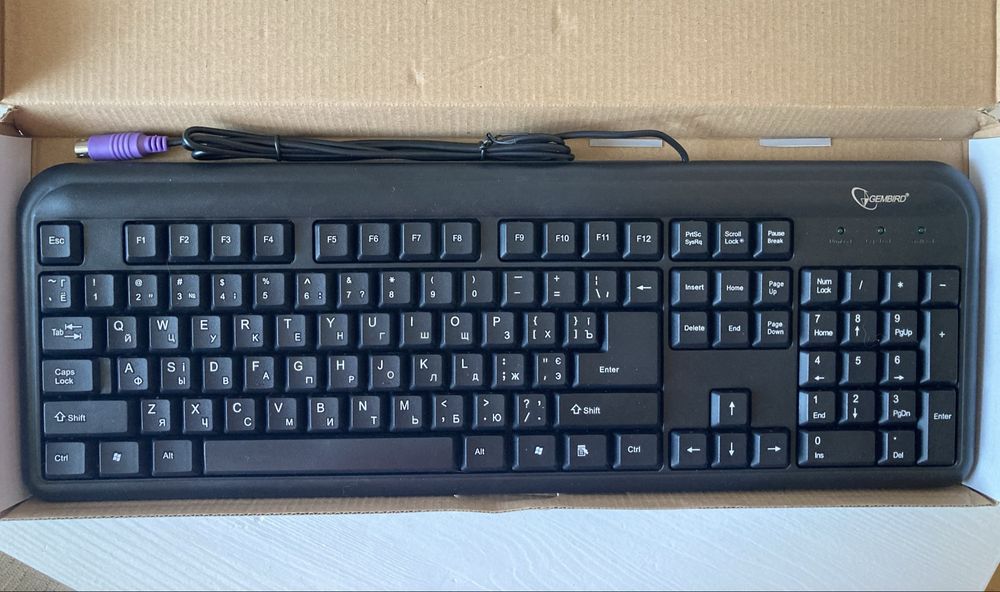 Комплект Microsoft 2000 (клавиатура + мышь, беспроводные)