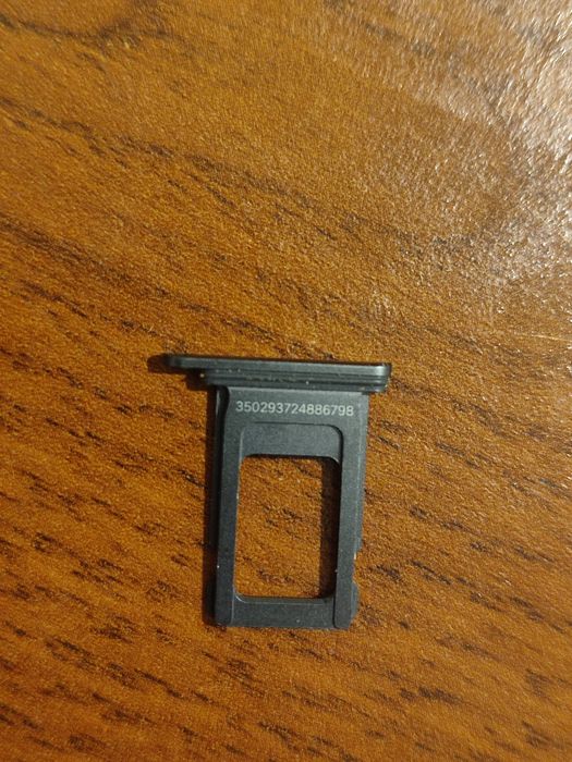 Продам телефон iPhone 11