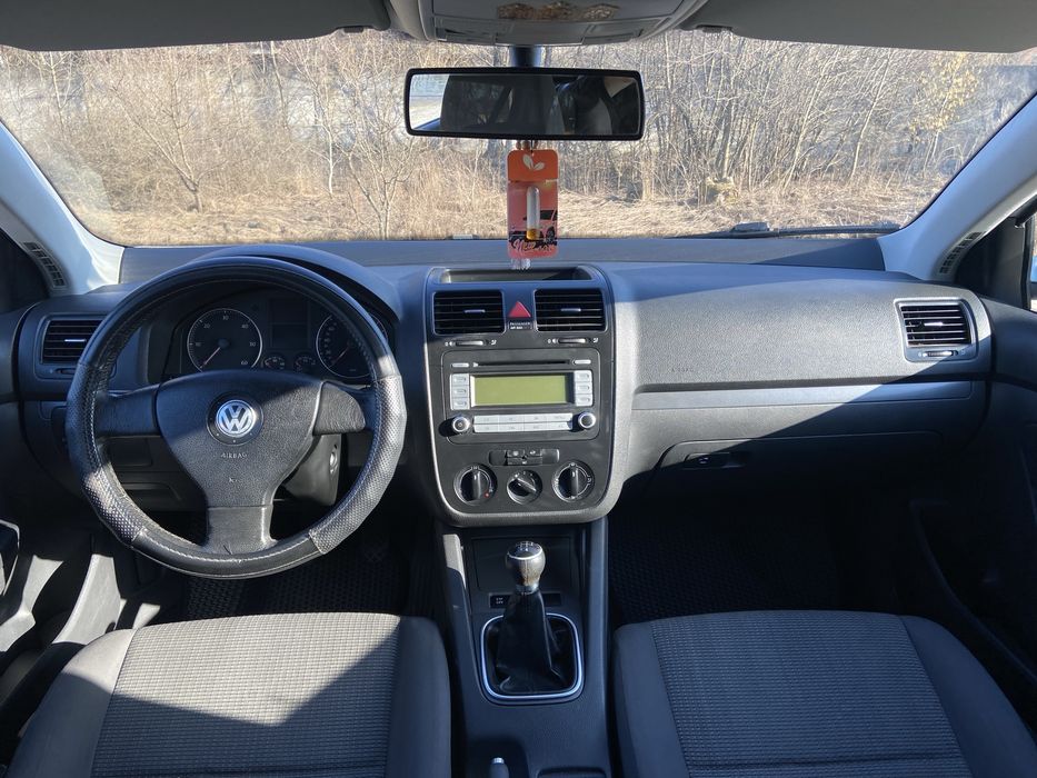 Продам авто Volkswagen golf 5