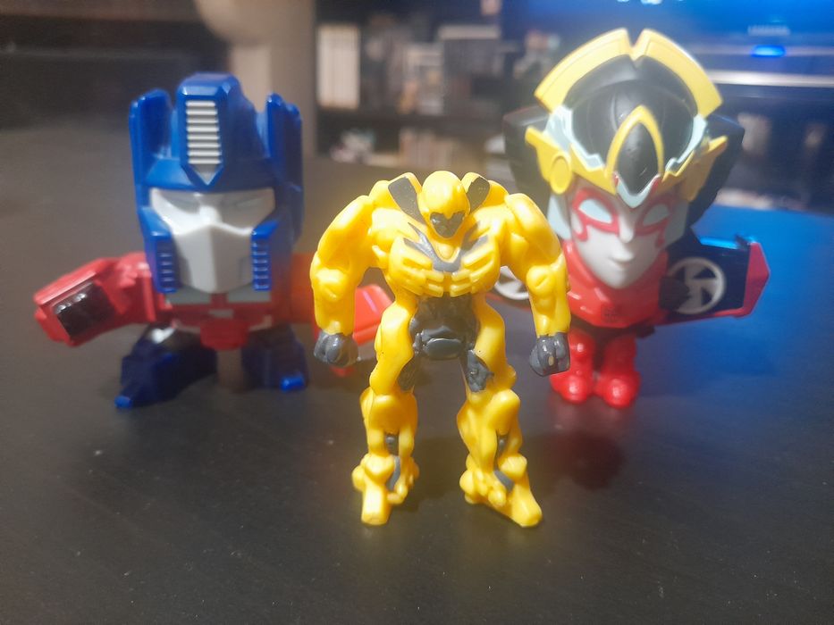 Bonecos Transformers
