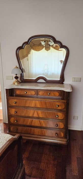 Mobilia de Quarto maciça completa