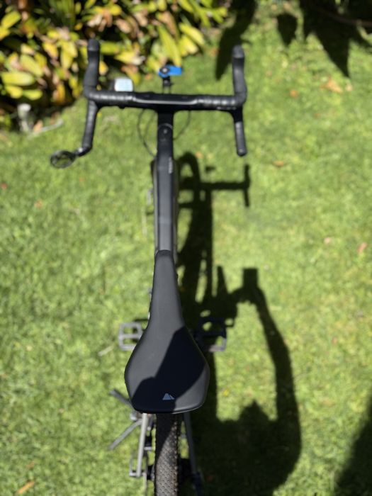 Canyon Grail:ON CF 8 eTap Carbono 2021 – 596 km – Estado Impecável