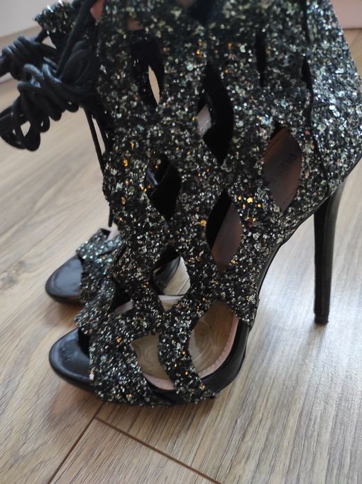 Szpilki brokatowe zielone 37 r 4 Public Desire