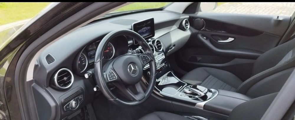 Como novo! Mercedes-Benz Nacional com revisões na marca