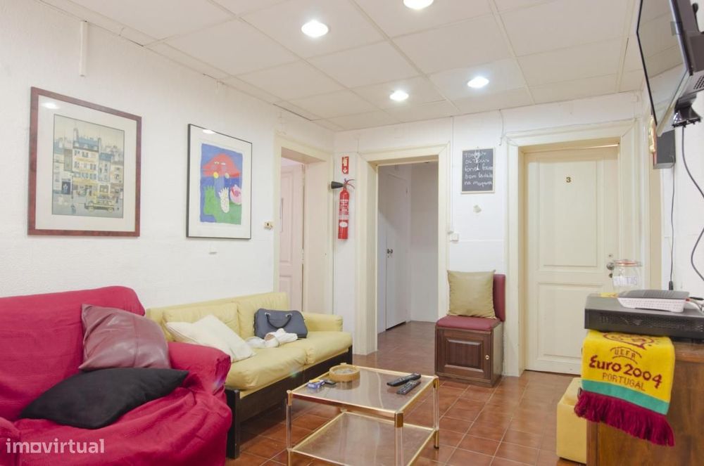Quarto - localizado em Alameda Lisbon