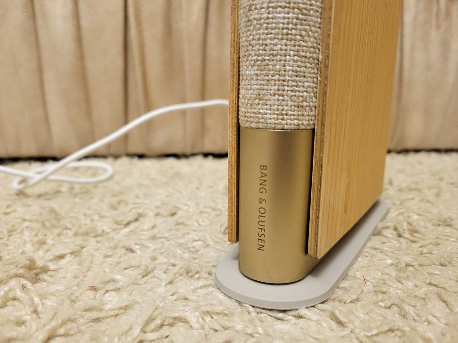 Колонка Bang & Olufsen Beosound Emerge
