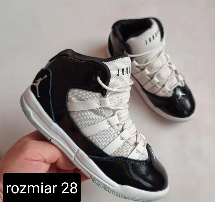 Buty sportowe Nike Air Jordan Max Aura rozmiar 28