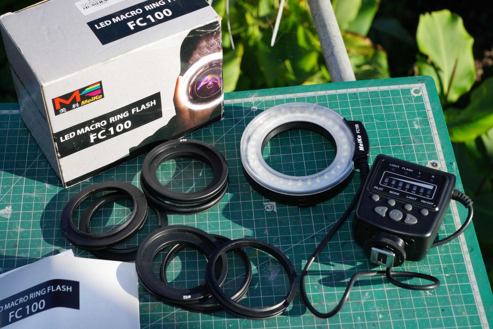 Flash Ring Led a pilhas com sete adaptadores 52 a 77 milímetros