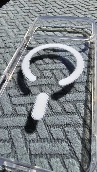 Capa MagSafe Transparente iPhone 18 Pro Max | Anti-Amarelecimento