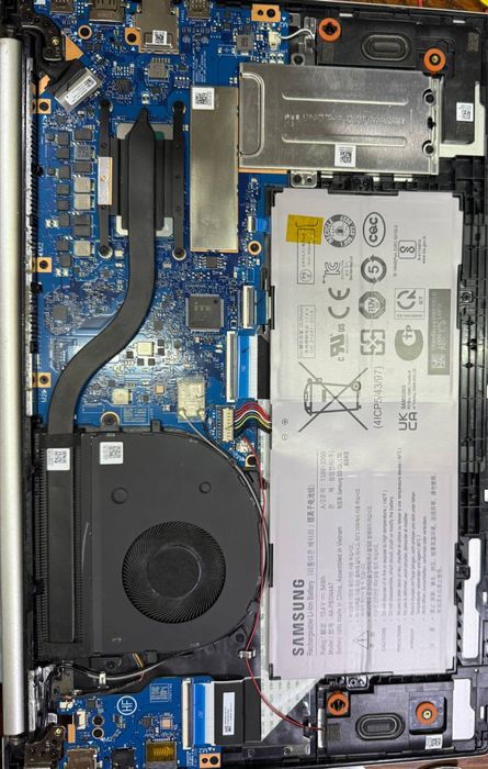 Ноутбук Samsung NP750XED-KC1SE 15.6" на відновлення! N3008