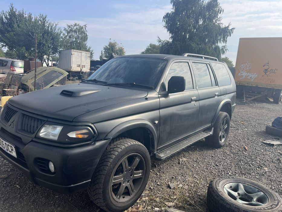 Mitsubishi Pajero sport 2.5 дизель механика полный привод