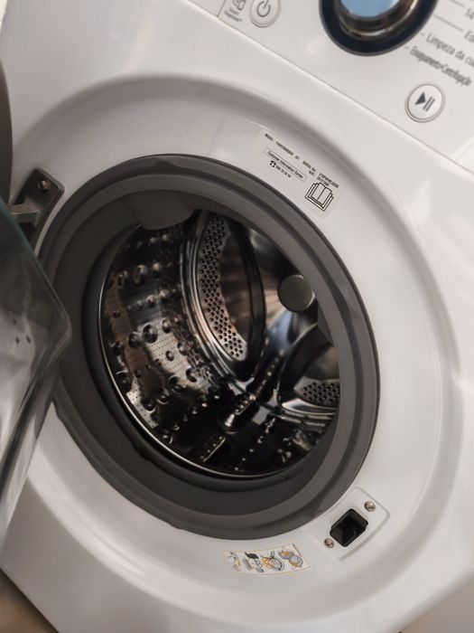 Máquina Lavar Roupa LG