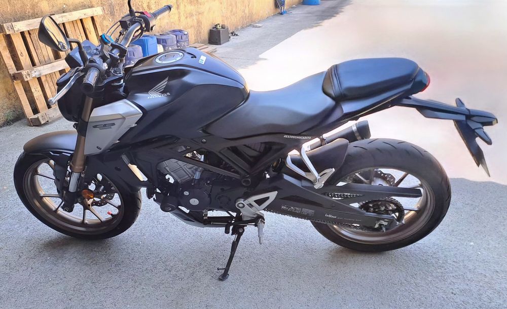 Honda CB125R 2022